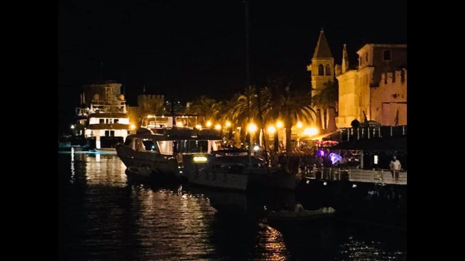 Apartmani Ema Traù Esterno foto