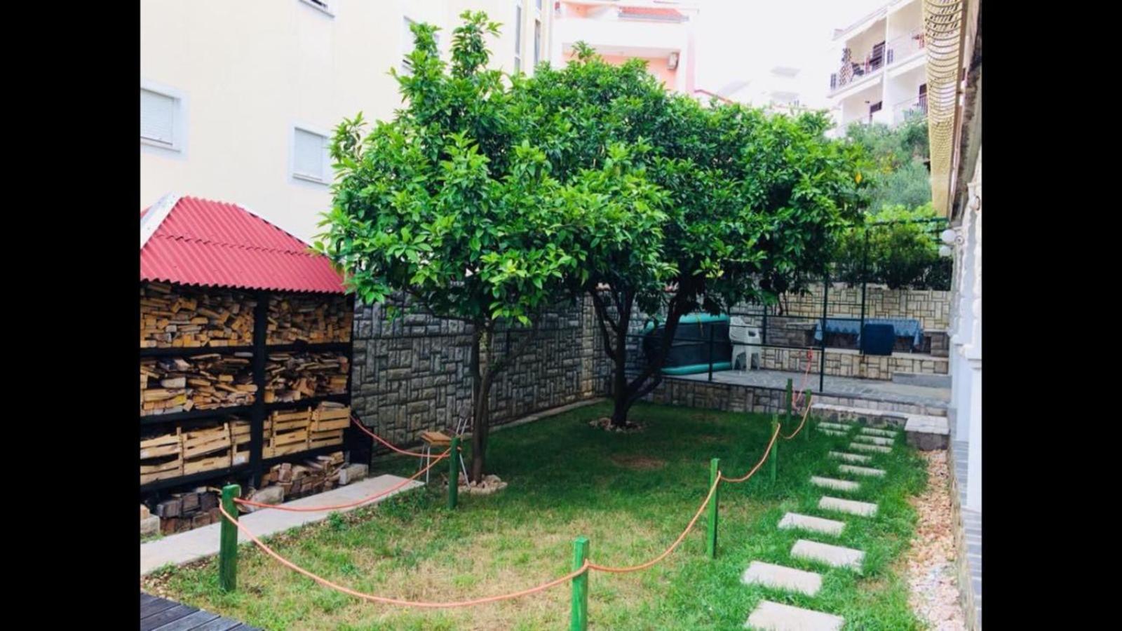 Apartmani Ema Traù Esterno foto