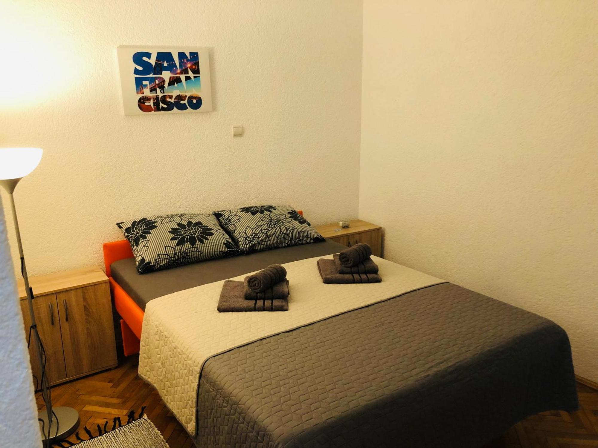 Apartmani Ema Traù Esterno foto
