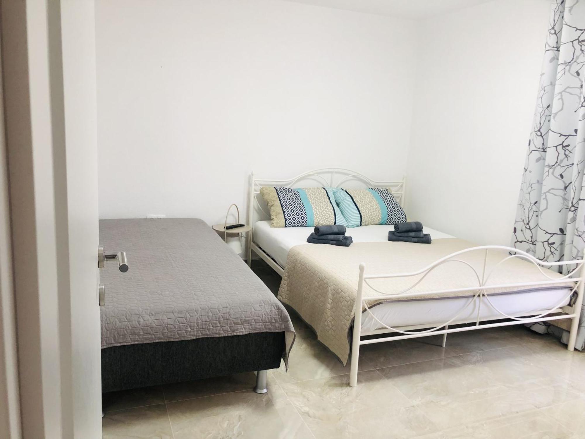 Apartmani Ema Traù Esterno foto