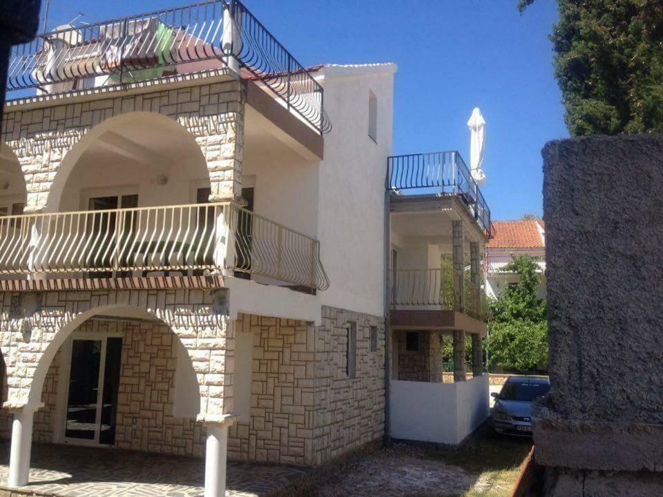 Apartmani Ema Traù Esterno foto